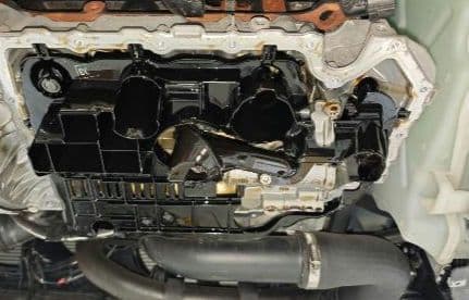 中古 VW フォルクスワーゲン オイルパン ゴルフ7 7.5 06K103598