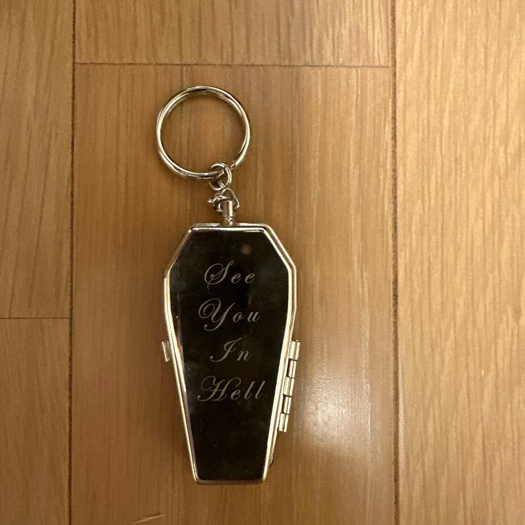 Supreme 棺桶型　携帯灰皿 シルバー