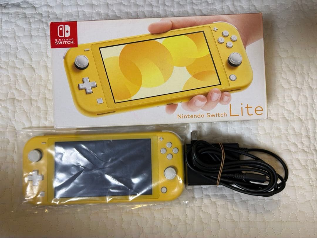Nintendo Switch Lite イエロー 本体　箱付き　【美品】