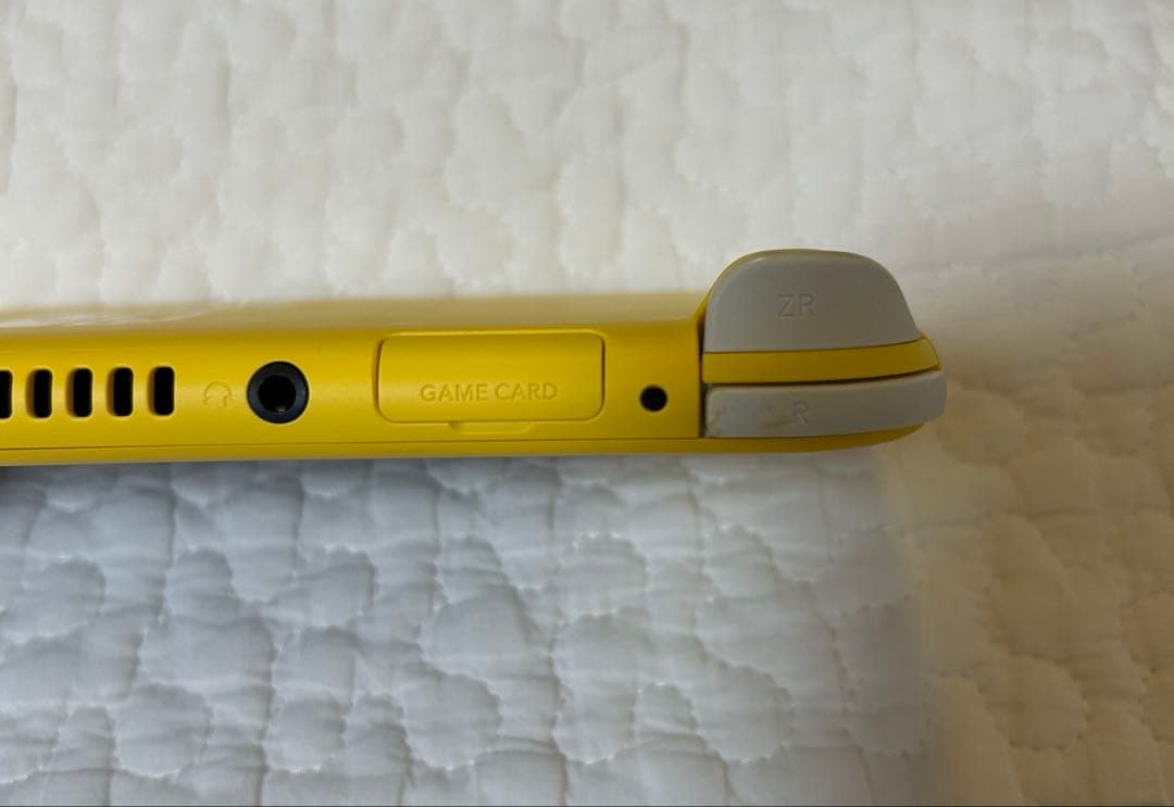 Nintendo Switch Lite イエロー 本体　箱付き　【美品】