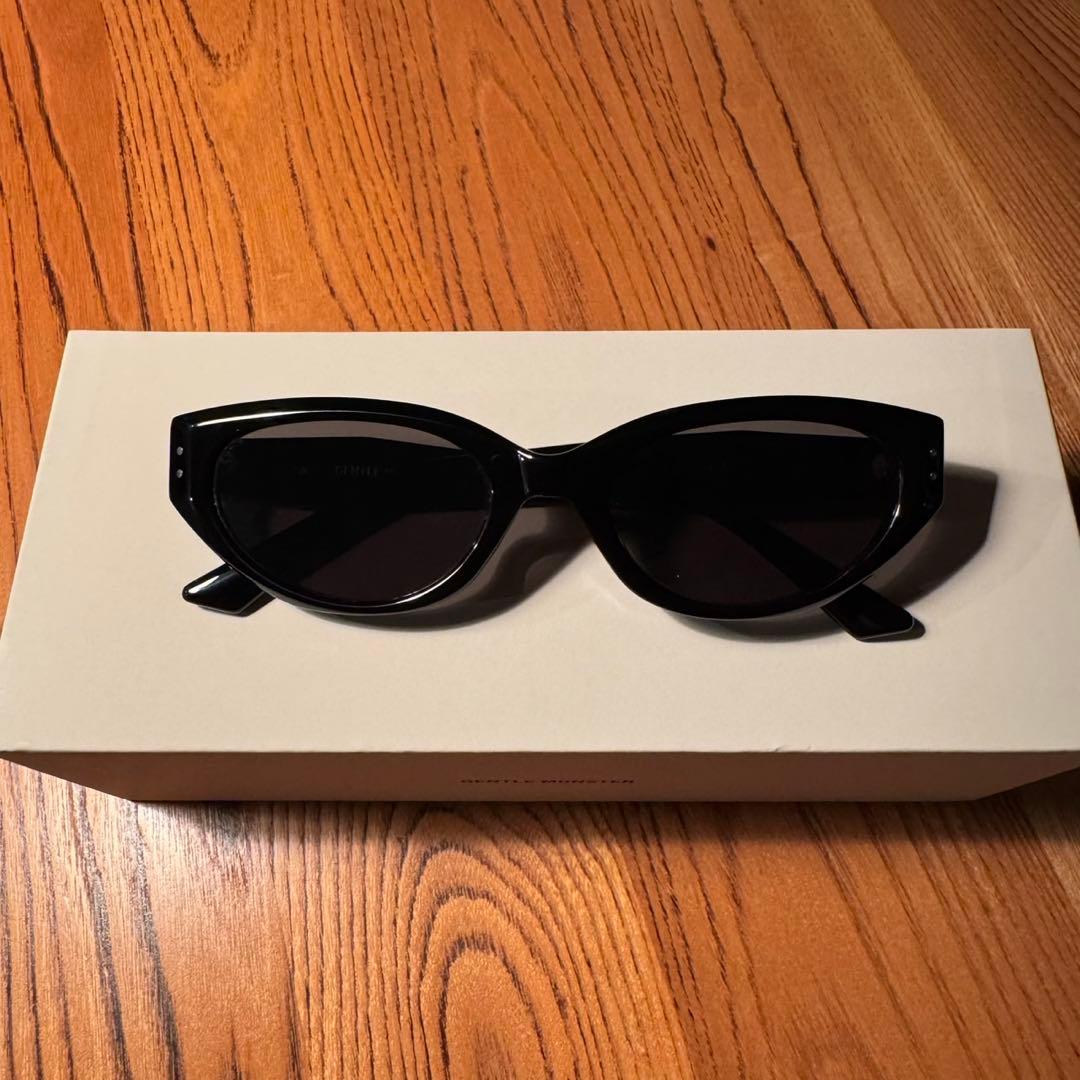 GENTLE MONSTERジェントルモンスター　ROCOCO