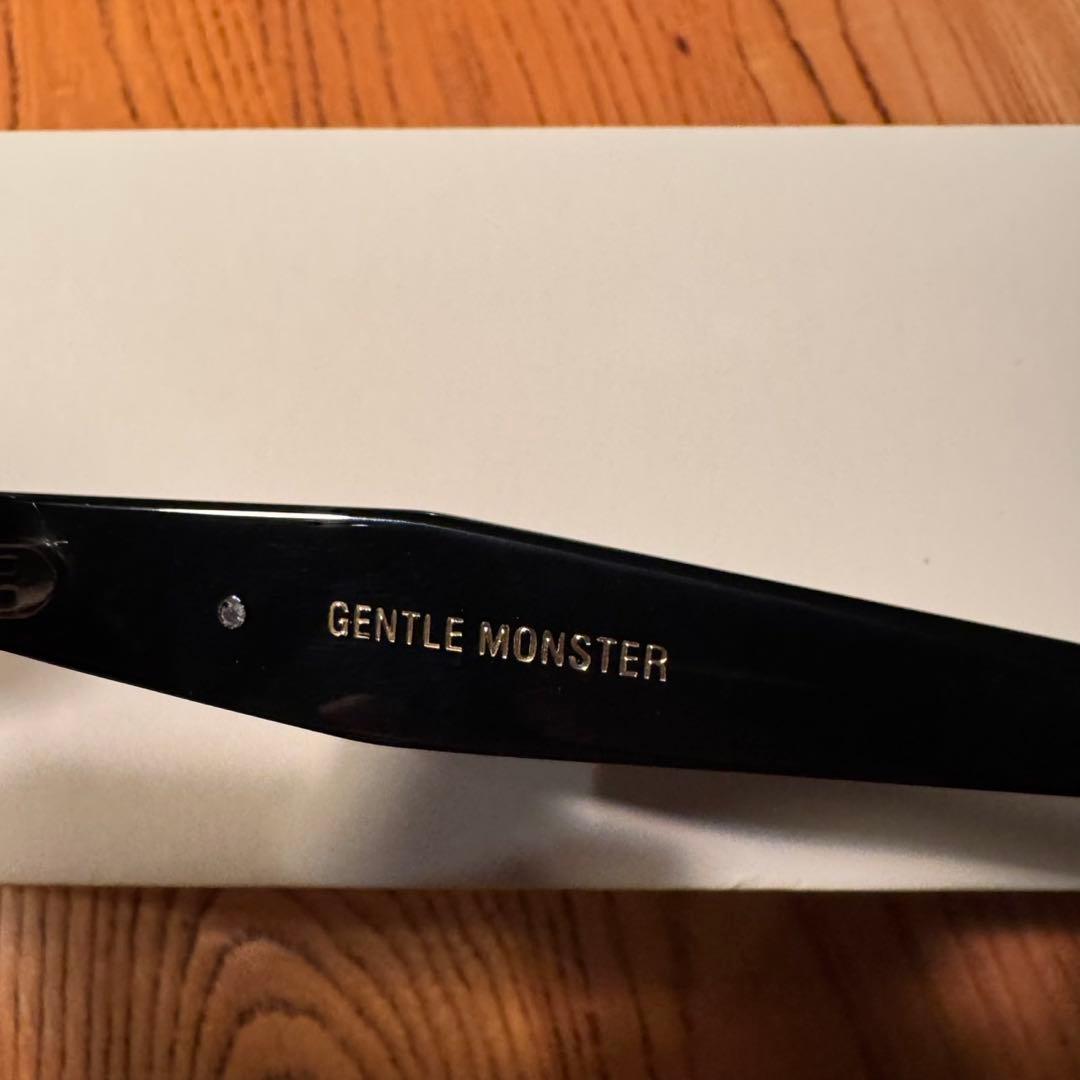 GENTLE MONSTERジェントルモンスター　ROCOCO