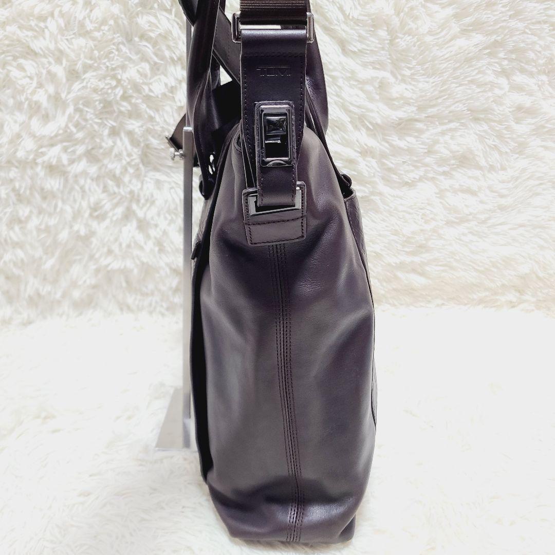 【希少】TUMI　ビジネスバッグ　ロゴ型押し　オールレザー　2WAY　A4収納