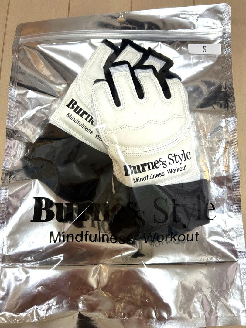 【新品未開封】LAVA キックボクシング グローブ&シューズ　2点セット