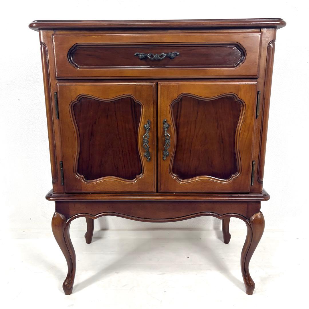 【送料無料】カリモク　キャビネット 猫脚 サイドボード　karimoku