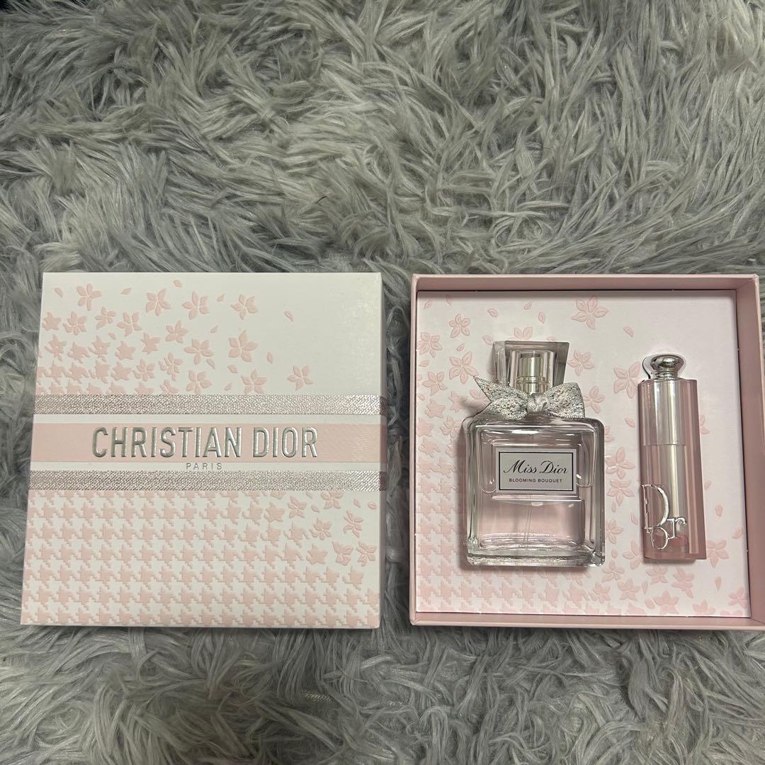 Miss Dior オードトワレ 50ml ギフトセット