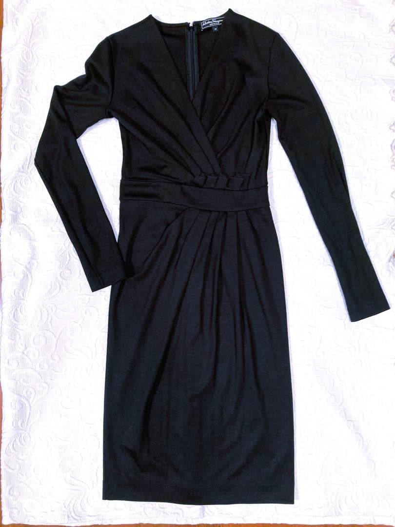 サルバトーレ　フェラガモ　ワンピース