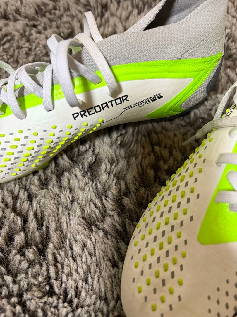adidas Predator サッカーシューズ