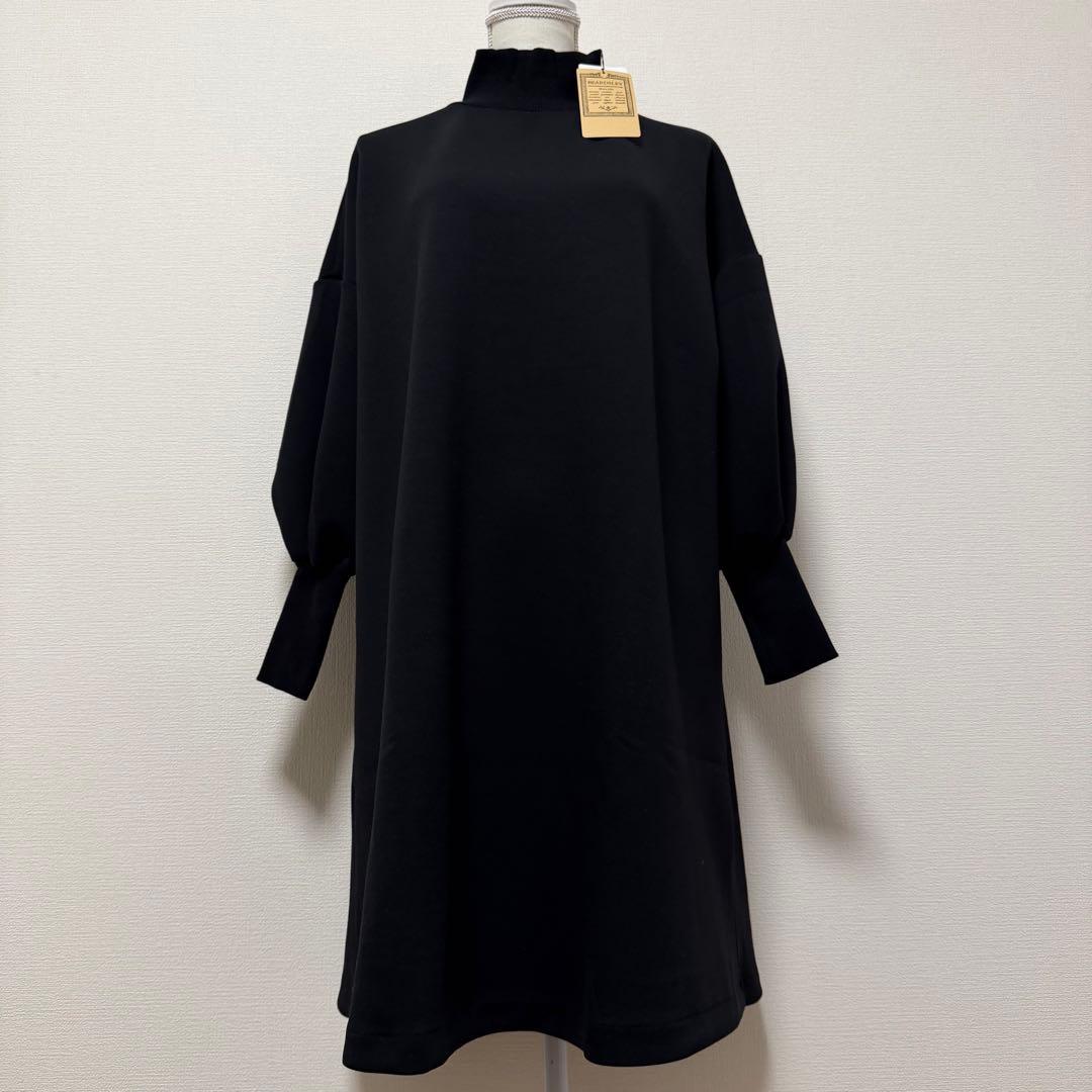 ビアズリー　ハイネック袖パフダンボールワンピース　24AW　タグ付き　日本製　黒