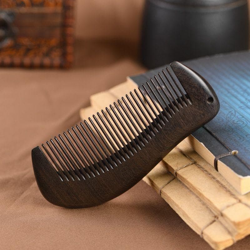 蓮の花と鯉の黒檀櫛 - 日本の伝統と現代技術が融合したアートピースK103