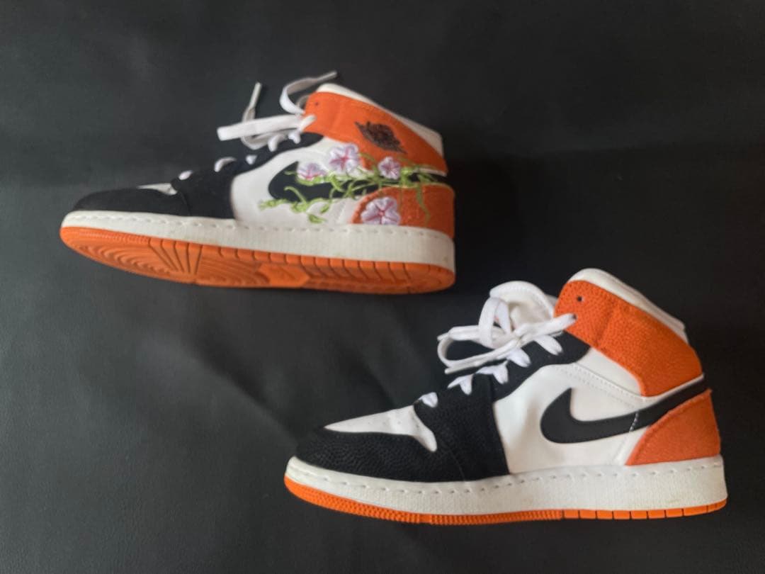 米軍放出品　ナイキ エア ジョーダン 1 ミッド SE GS ホワイト