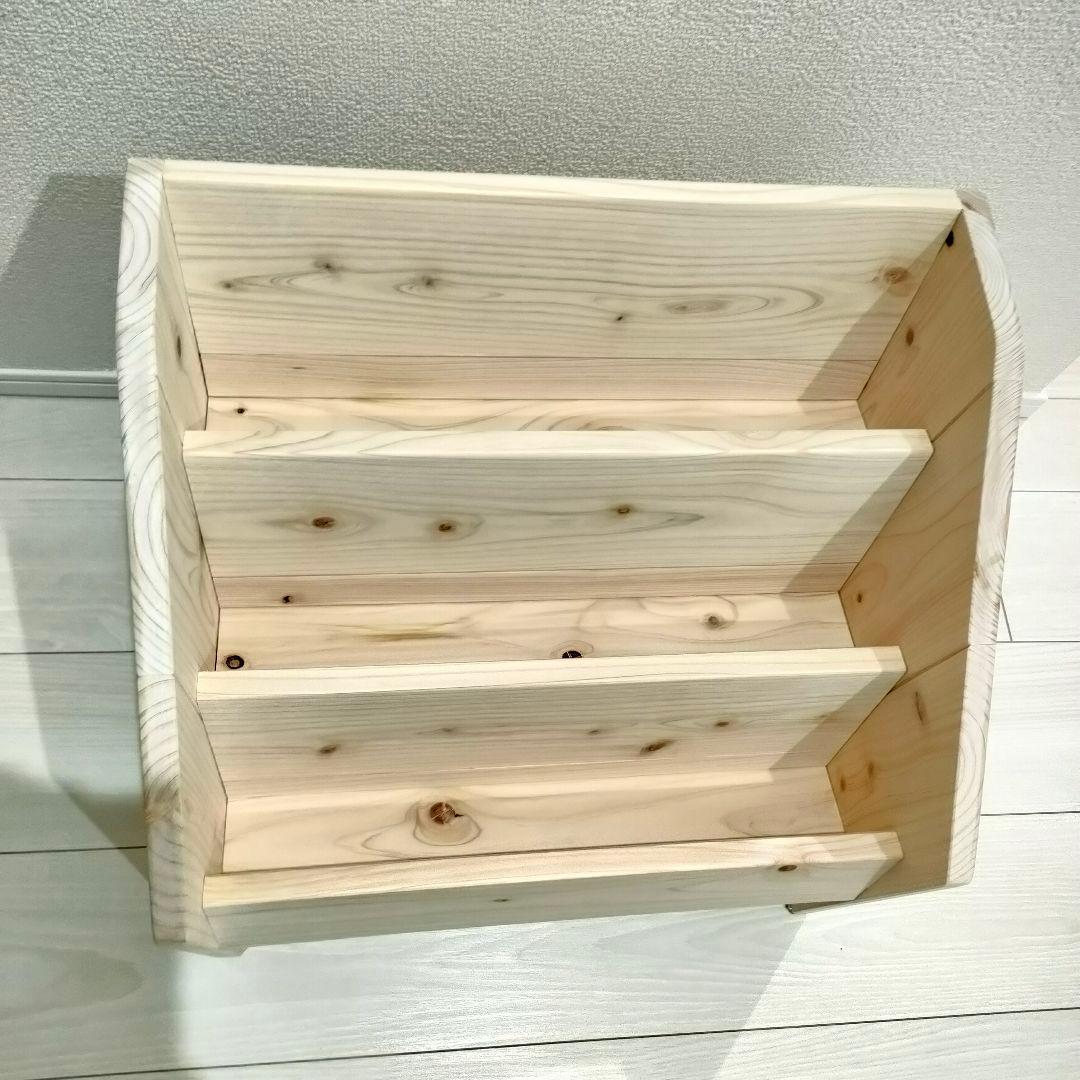 【ハンドメイド知育家具】モンテッソーリ式 絵本／天然ひのき材使用／出産祝いにも