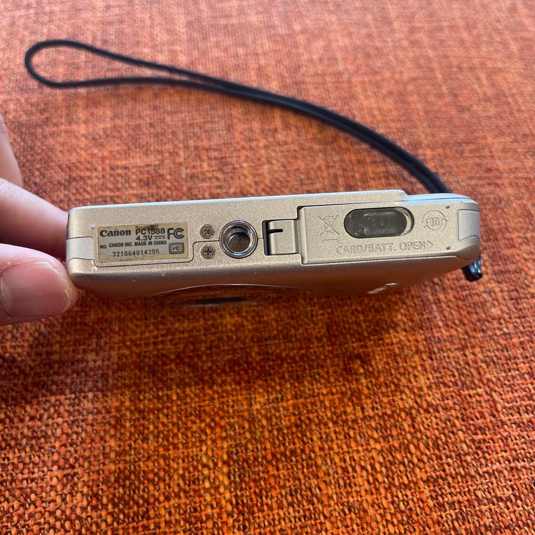 Canon IXY 210F デジタルカメラ シルバー 充電器無/動作未確認