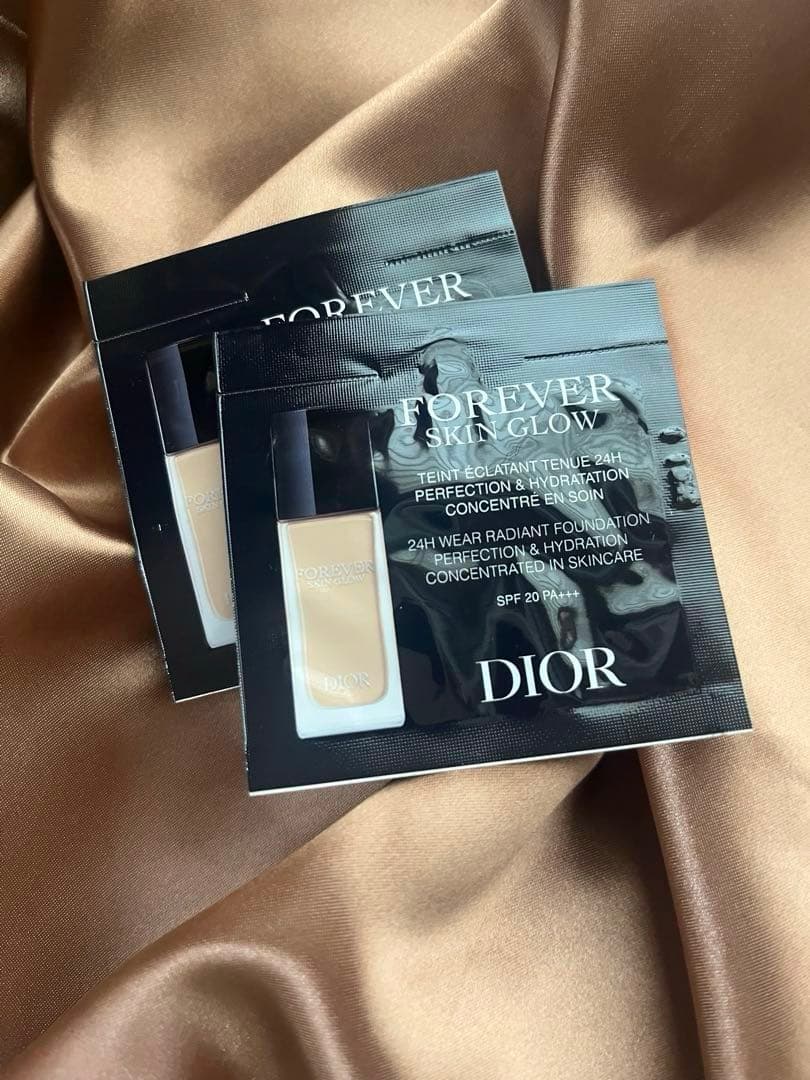 【新品】Diorスキンフォエヴァーグロウ0N & グロウヴェールのセット