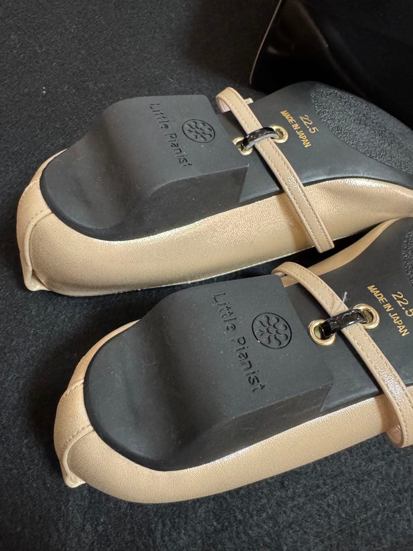 リトルピアニスト　ピアノシューズ　22.5cm