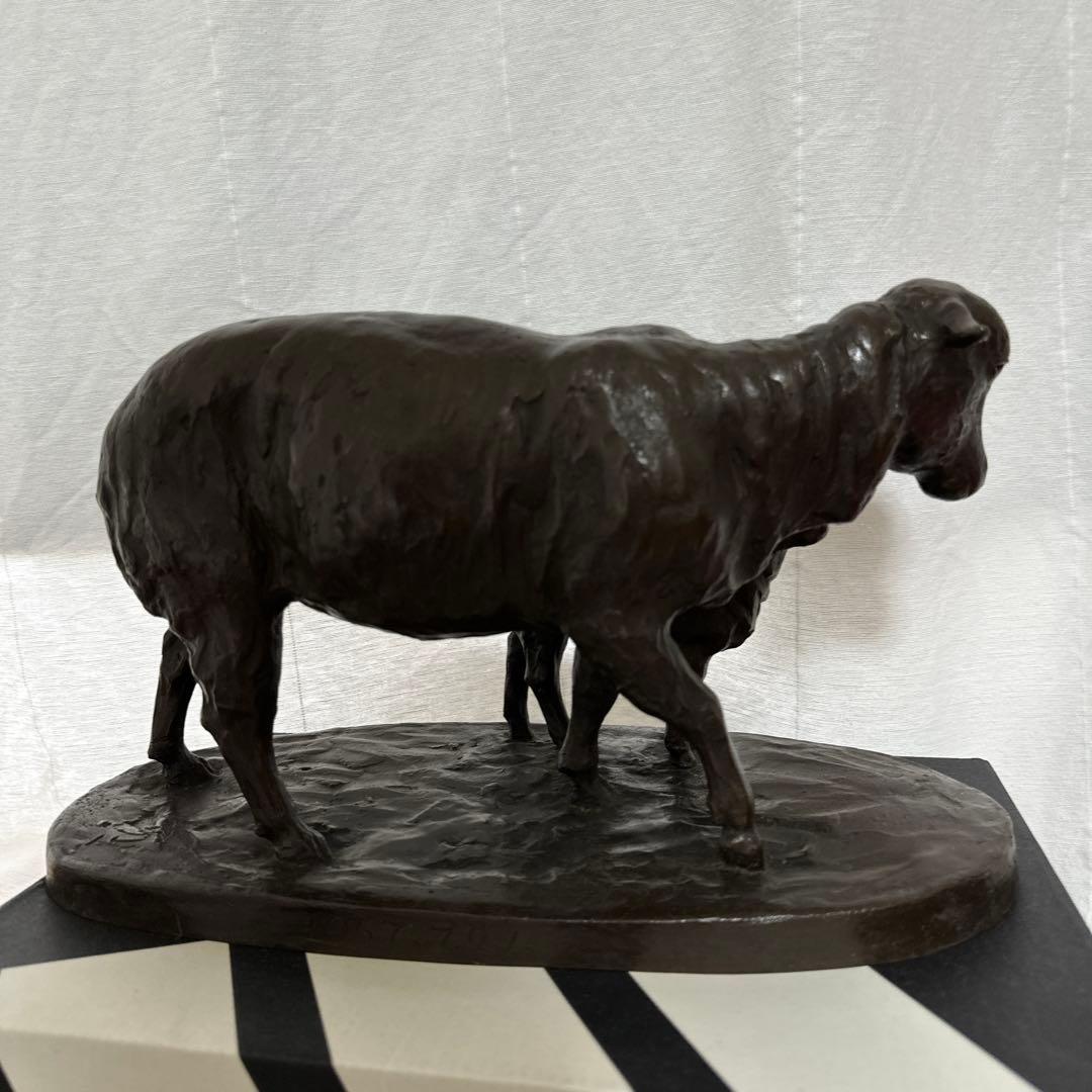 アンティーク雑貨　ブロンズ製 羊と子羊の彫刻 1957年製