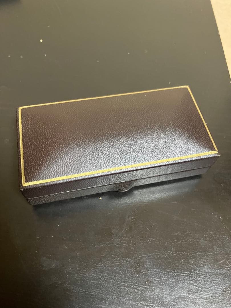 TOM FORD ブラック カフリンクス ケース付き