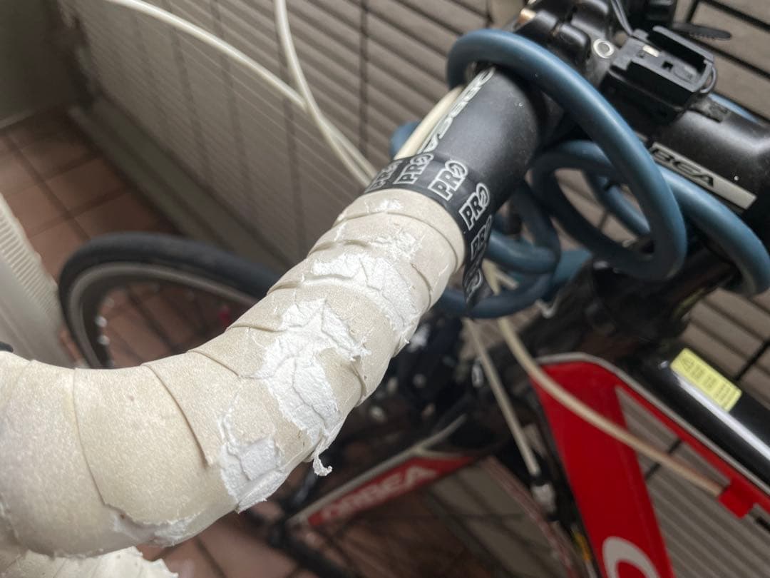 ロードバイク　エントリーモデル　AQUA sora