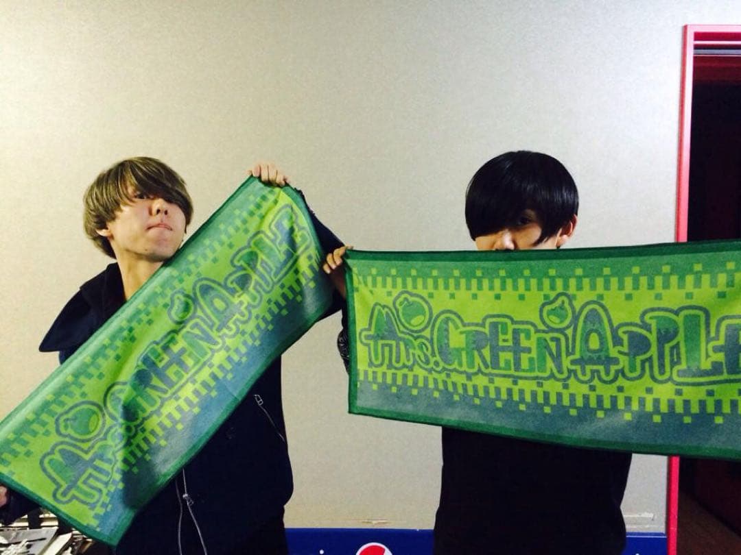 最古　ミセスグリーンアップル　ぺらぺらタオル