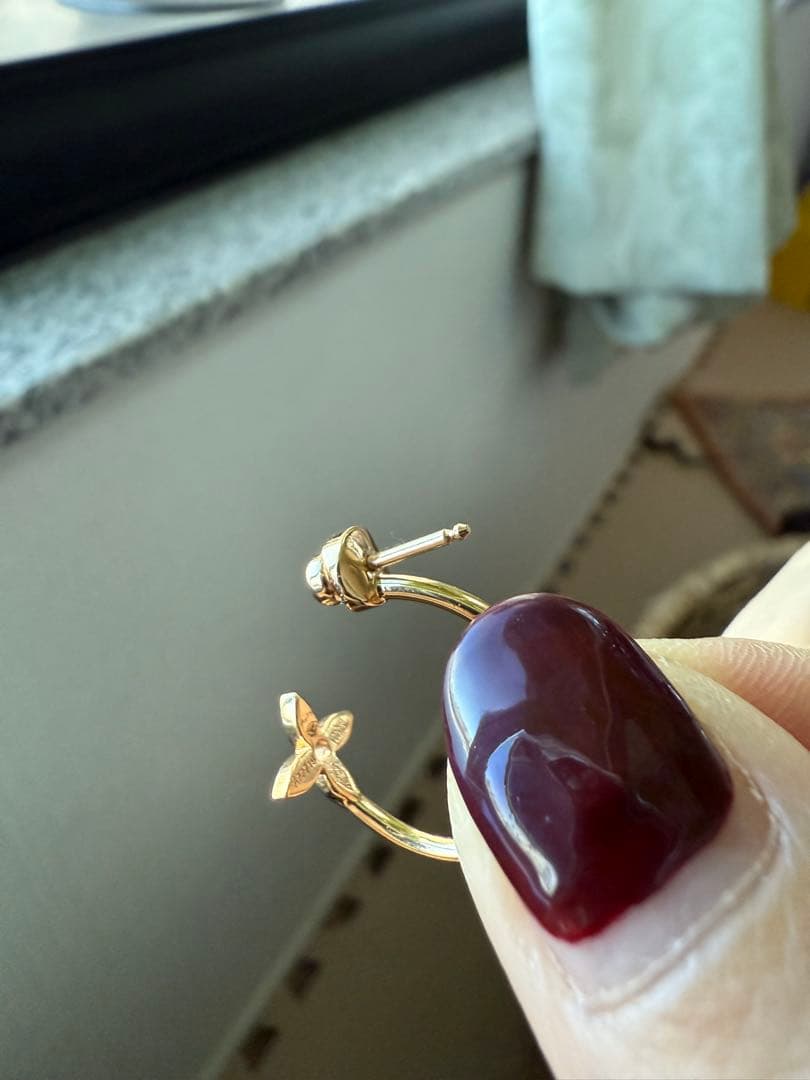 yumaにさせて頂きました。 LOUIS VUITTON フラワ