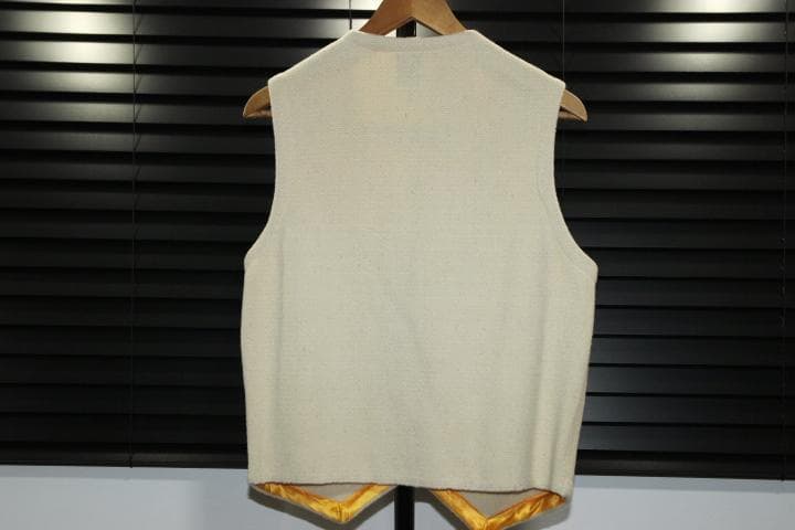 SHIPS 別注 ORTEGA'S オルテガ 無地 赤タグ ベスト ３８