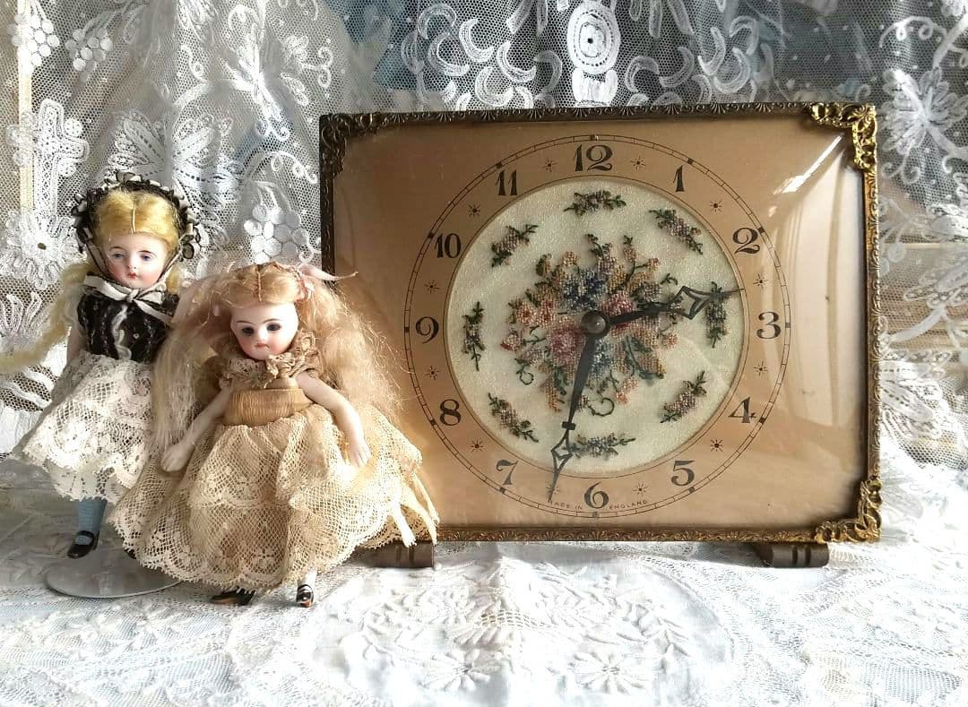 角型❀アンティーク　プチポワン時計　イギリス製♪可動確認済