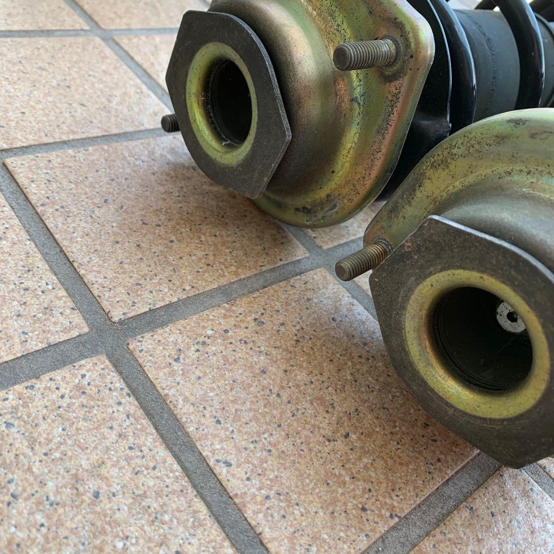 L700S ミラジーノ ストラット ショック&サスペンション アブソーバー