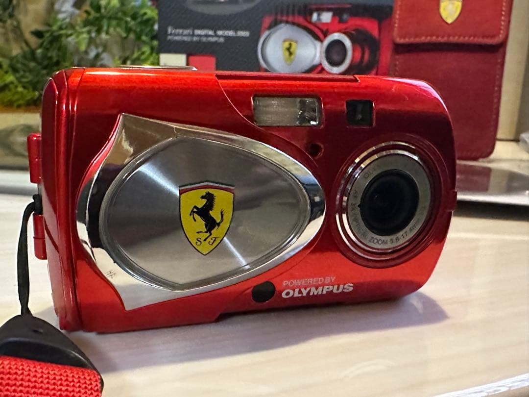 超レア オリンパス フェラーリ デジタルカメラ 2003 限定 不動 ジャンク