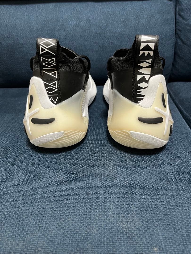 1週間限定　割引価格Way of Wade 11 「白熱」　27.5cm