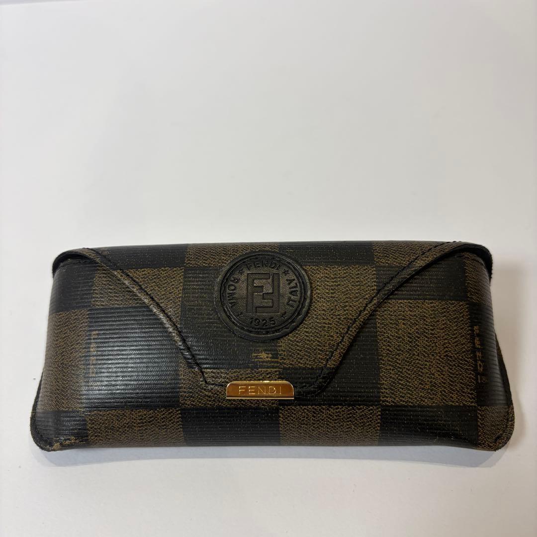 【美品】FENDI FS148 オーバル型 FFロゴサングラス メタルフレーム