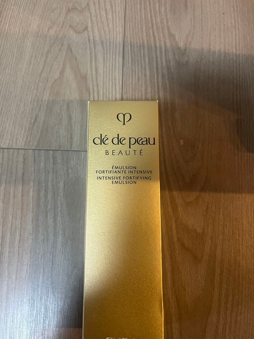 クレドポーボーテ　エマルジョンアンタンシヴn