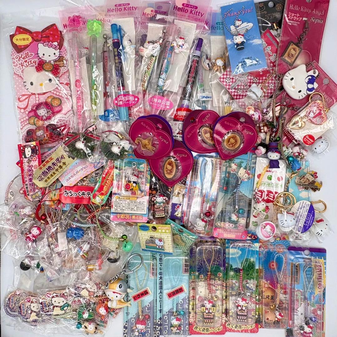 ご当地　ハローキティ　ストラップ　ボールペン　ピンズ　大量　103個　まとめ売り