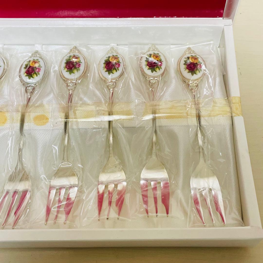 未使用 保管品 ロイヤルアルバート カントリーローズ カトラリー