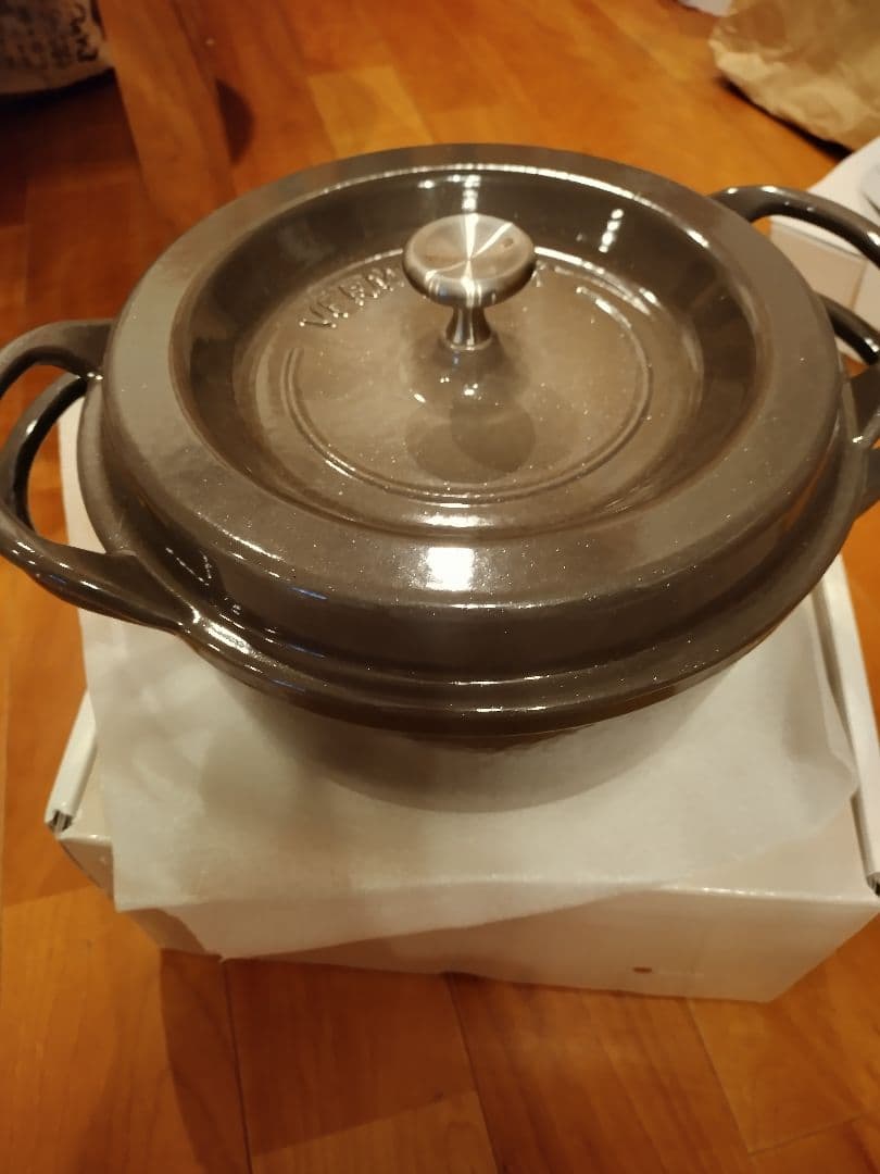 バーミキュラ　Vermicula　オーブンポットラウンド18cm　パールブラウン