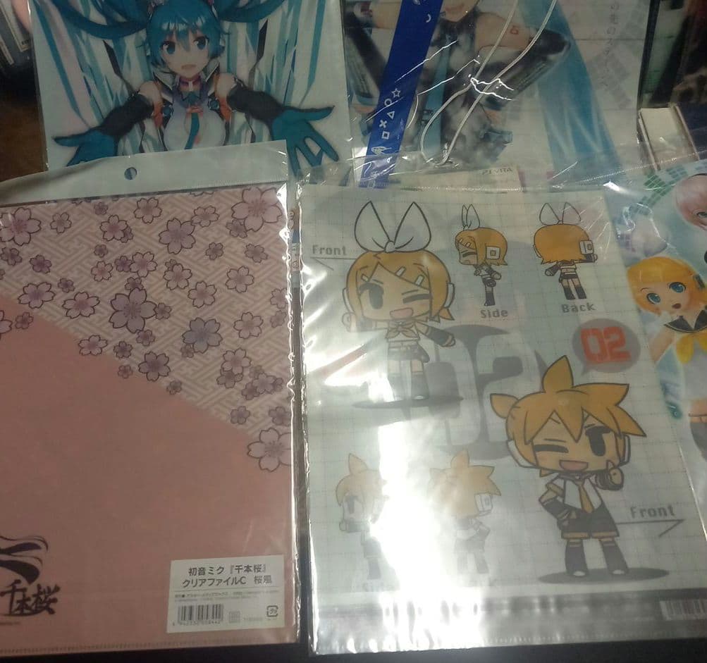 ☆おまけ付★☆初音ミク☆クリアファイル☆3D☆大量セット☆マジカルミライ♪