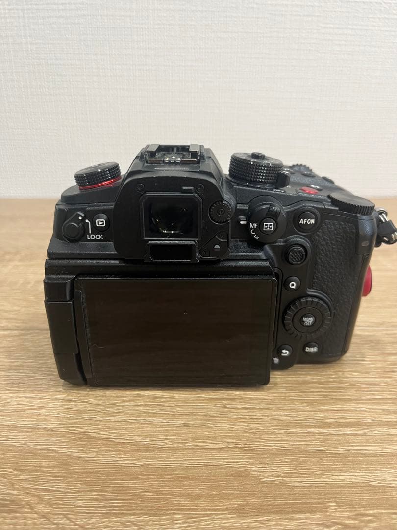 LUMIX GH6 ミラーレス一眼カメラ 本体