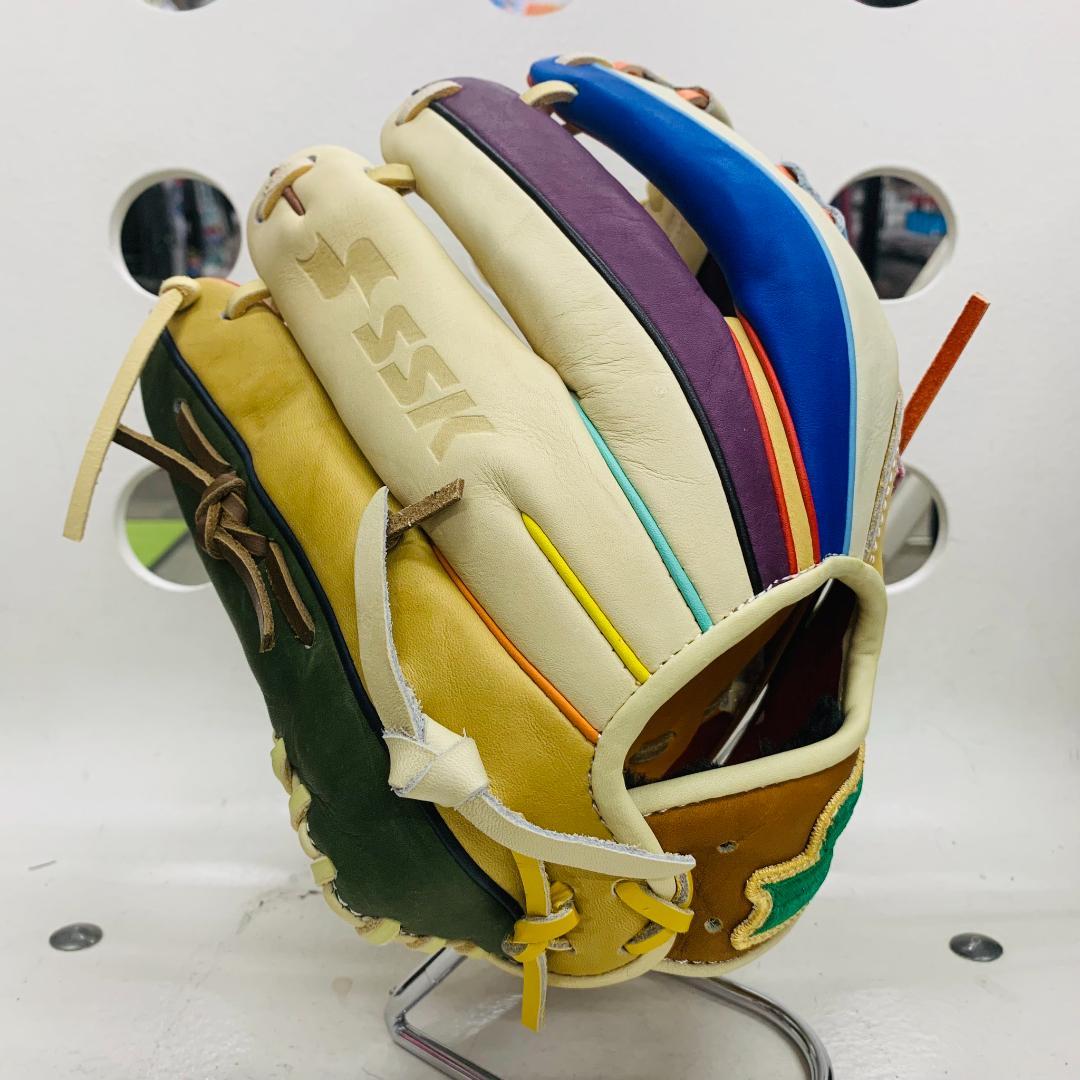 エスエスケイ　限定カラー　軟式用　内野手用　761型　SMRC125　型付け済み