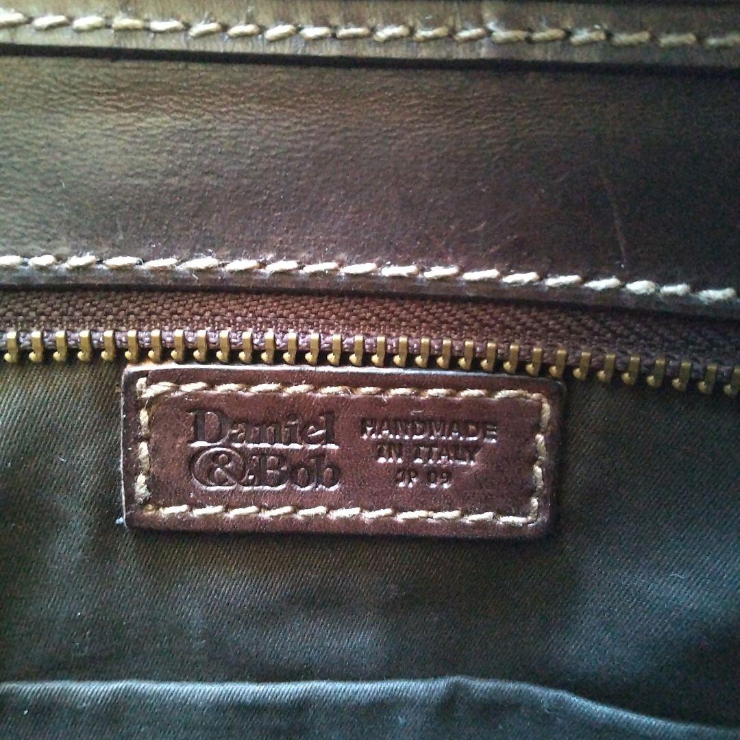 ダニエルアンドボブ　ショルダーバッグ レザー型押し 濃ネイビー