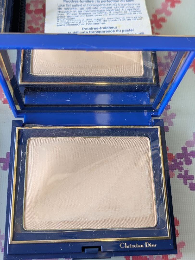 244　クリスチャン ディオール プードゥル コンパクト プレスト パウダー