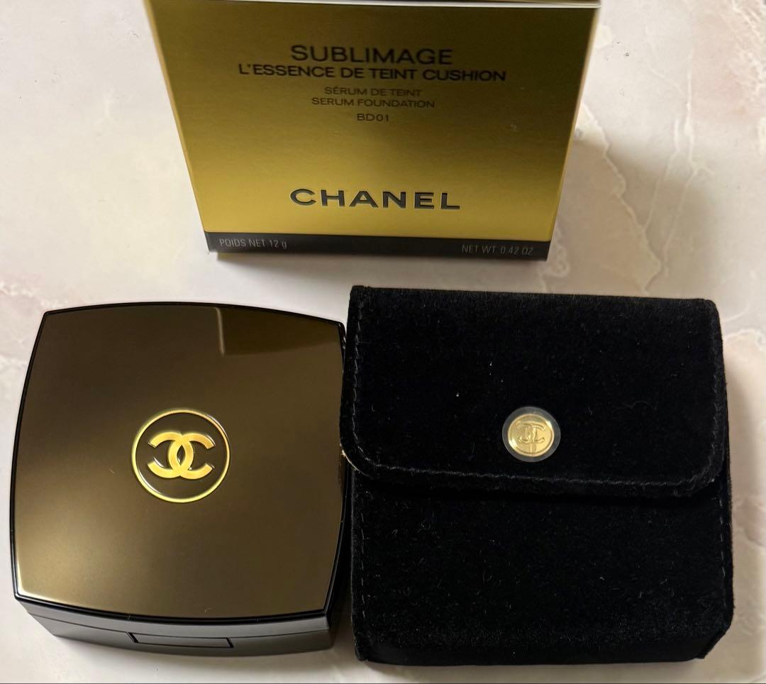 CHANELサブリマージュレサンスドゥタンクッション BD01ファンデ♡シャネル