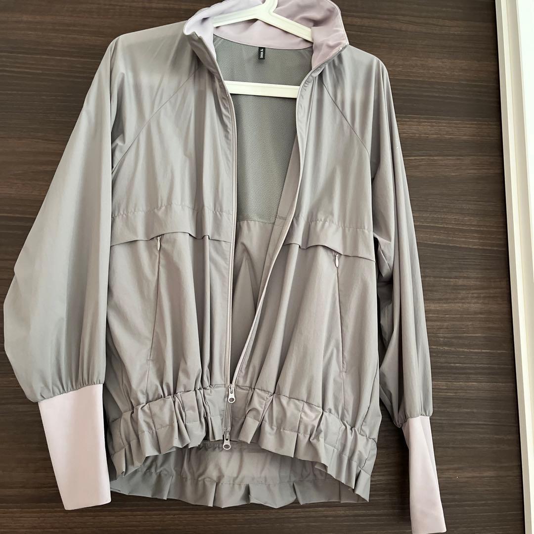 DANSKIN ジャケット　フードなし