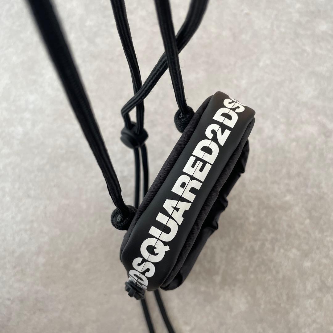 美品【完売】DSQUARED2（ディースクエアード）ナイロンネックポーチ