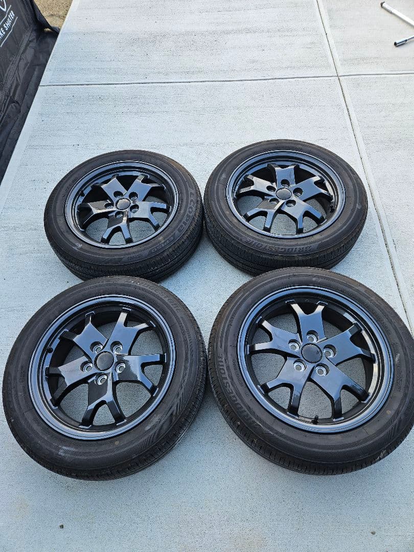 60プリウス　Uグレード純正ホイール　深溝