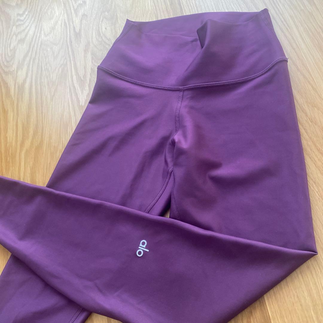 alo ハイウエスト エアリフトレギンス ダークパープル サイズS