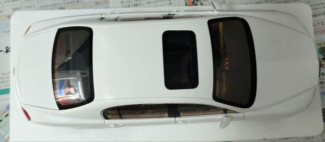 ミニチャンプス 1/18 ベントレー フライングスパー 2005