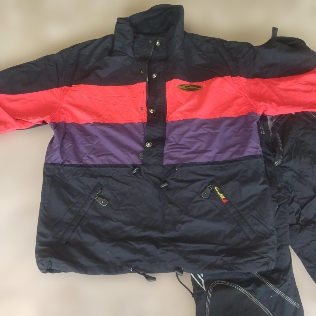 スノーボードウェア 赤・紫・黒