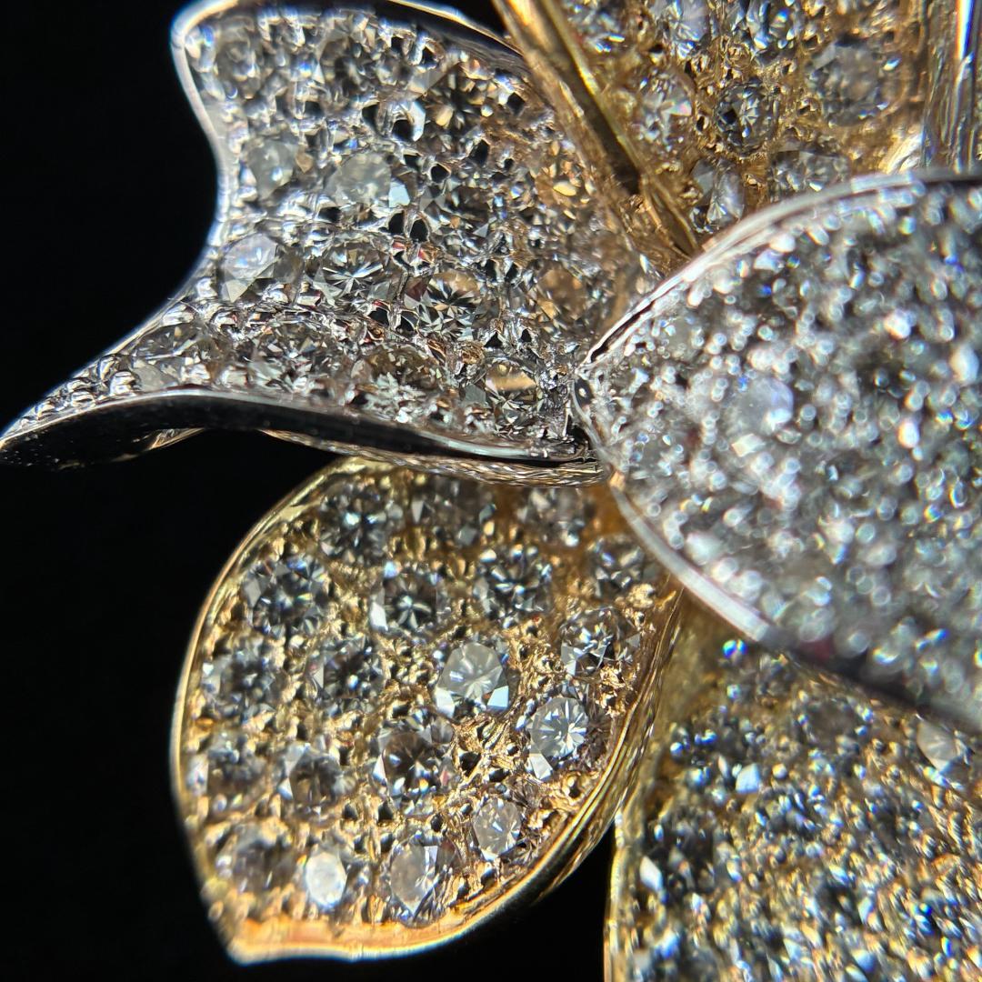 Mioya ！K18 豪華 ダイヤモンド 花びらモチーフ ブローチ