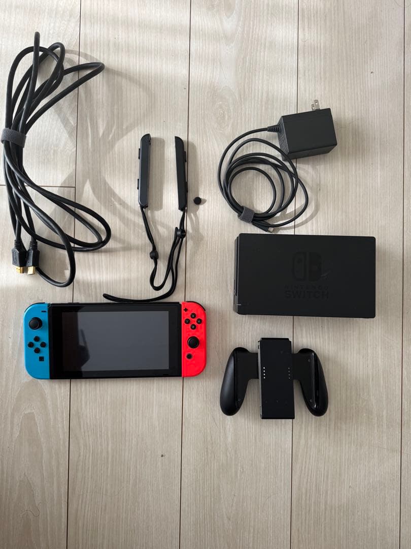 Nintendo Switch 本体 赤/青 充実付属品