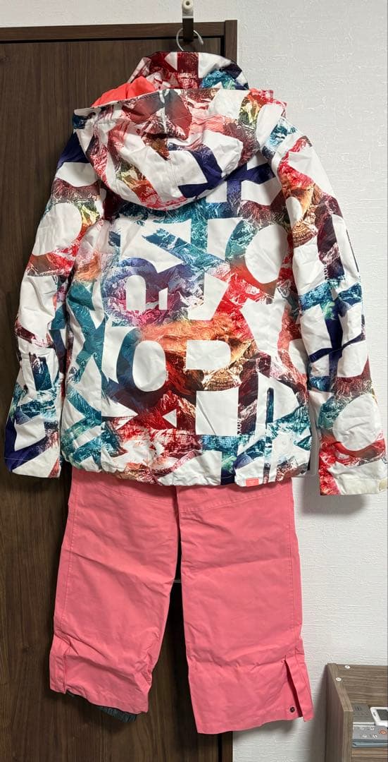 〖プロフ確認下さい⋆⸜♡⸝‍⋆ 〗ROXY スノーボードウェア 上下セット