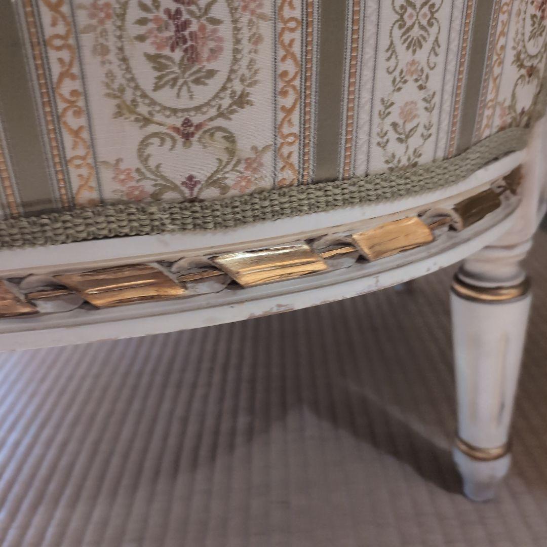 ロココスタイル アームチェア クリーム色